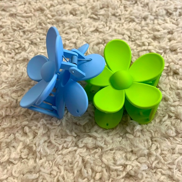 Flower Claw Clips - Picture 1 of 1